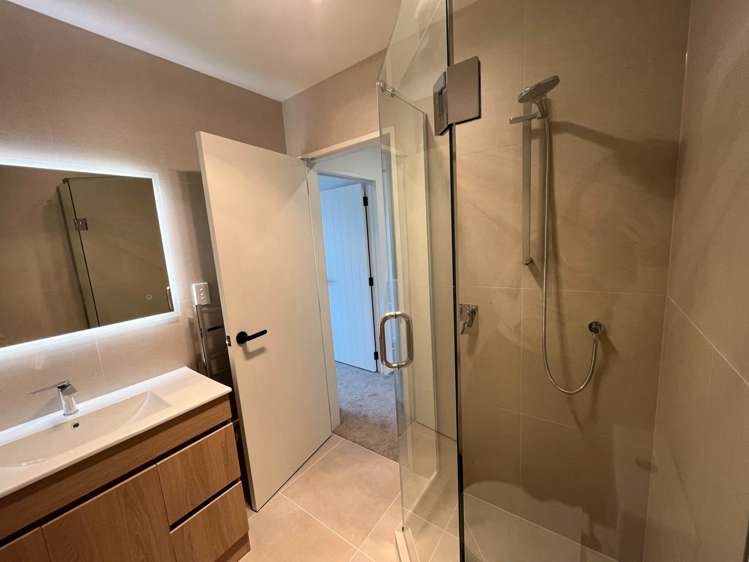 26D Alamein Road Panmure_7