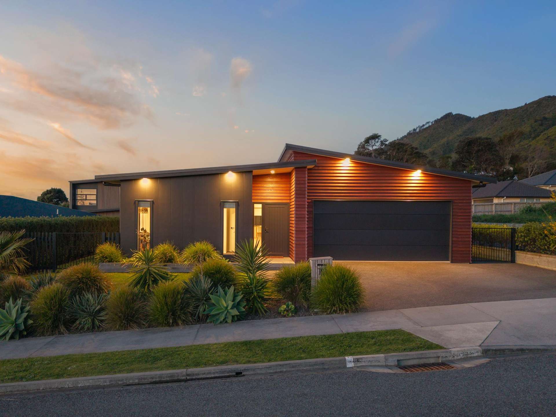 10 Kārearea Avenue Waikanae_0