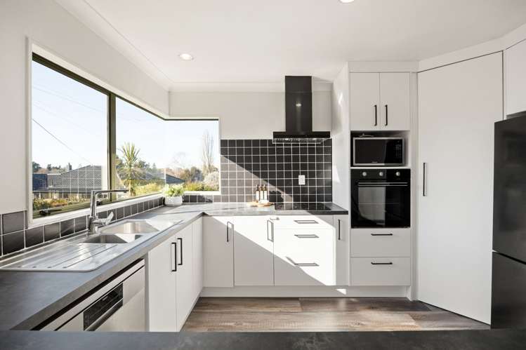 69A Forest Lake Road_4
