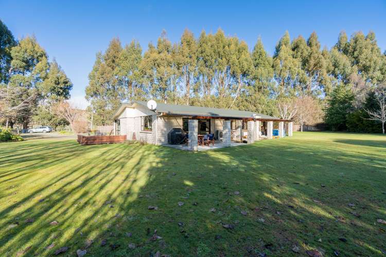 1063 Te Anau Mossburn Highway Te Anau Surrounds_19