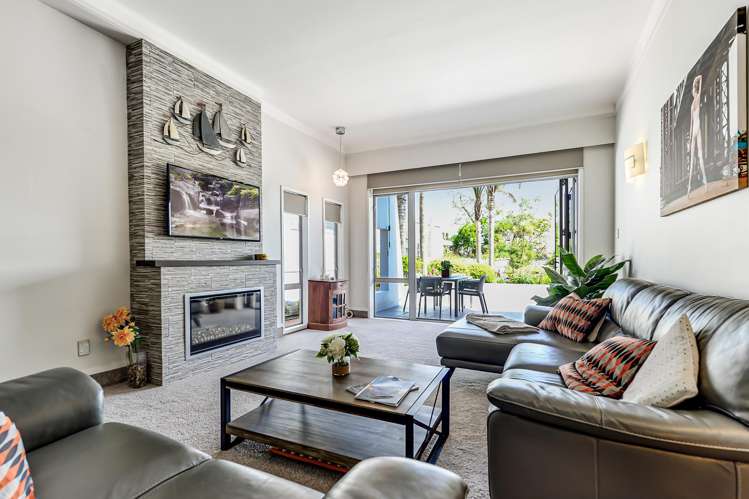 18b Lake Crescent Hamilton Lake_9