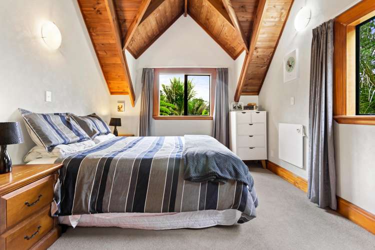 1 Woontons Lane Titirangi_8