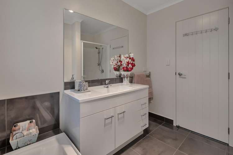 2 Ocean View Rise Ruakākā_19