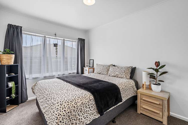 20 Emmett Street Greerton_9