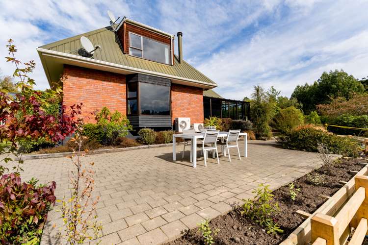 16 Freyberg Road Fairfield_10