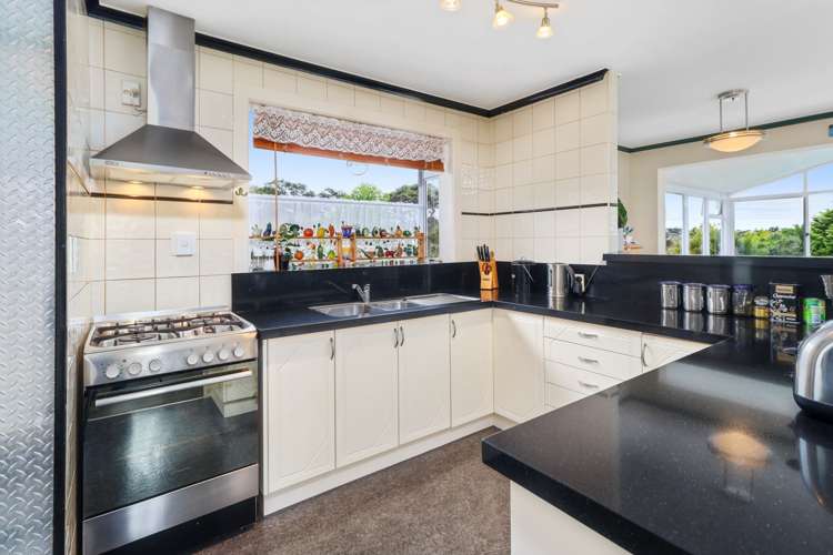 35 Paewai Road Glen Eden_10