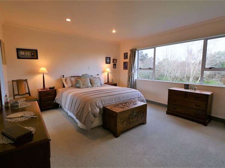 64 Richmond Road Carterton_17