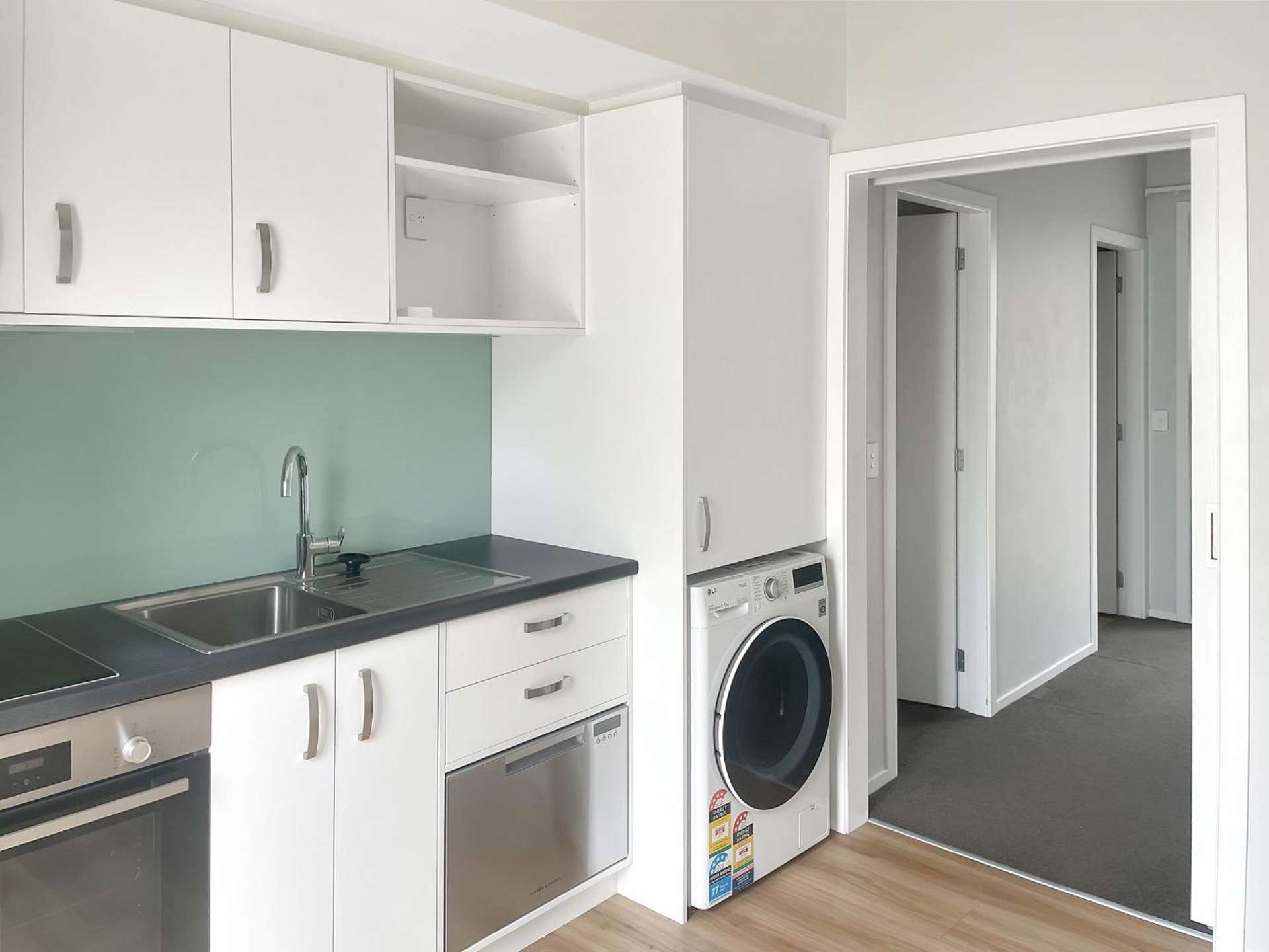 B/42 Dudley Street 10609_0