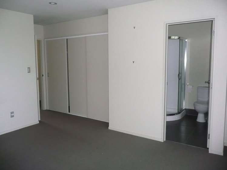 18 Zabeel Crescent Takanini_7