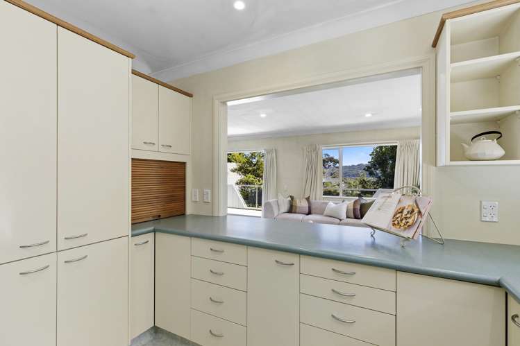 233A Whites Line East Waiwhetu_6