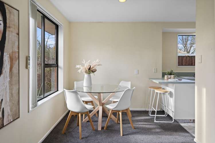 2/31 Peebles Drive Hei Hei_10