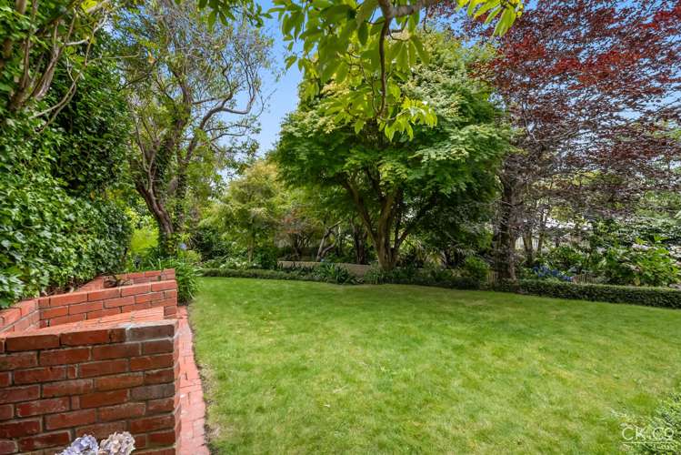 14 Willoughby Street Woburn_17