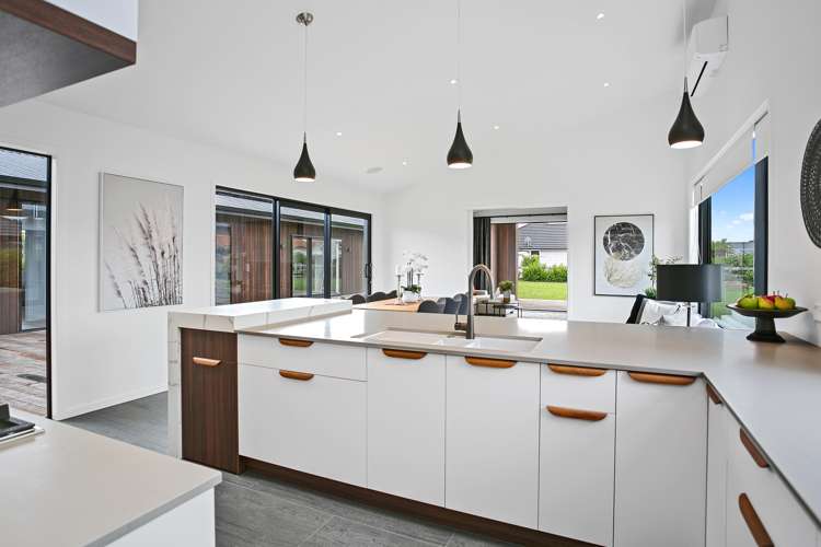 4 Alan Livingston Drive Cambridge_3