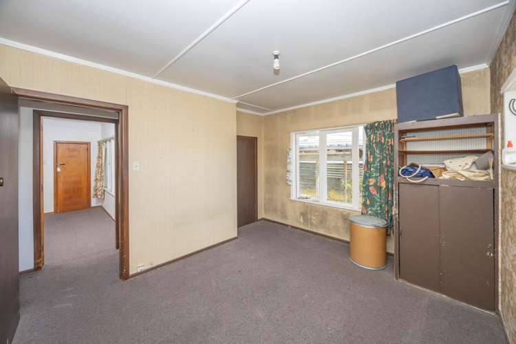 16 Keats Crescent Enderley_9