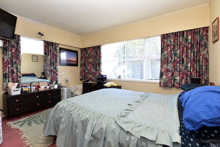 1 Kingsway Crescent Forest Lake_12