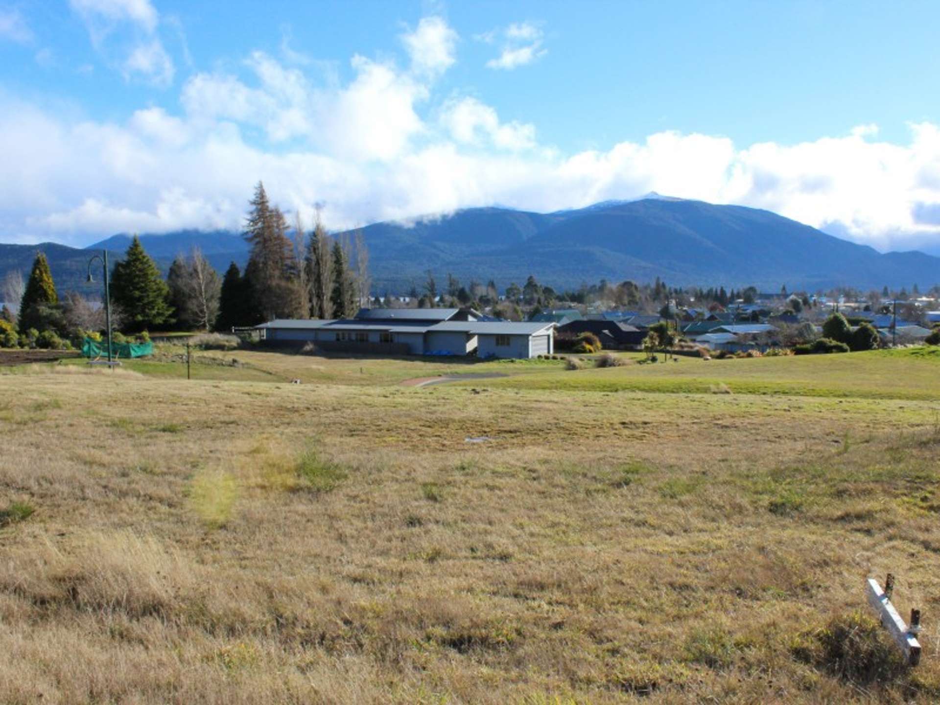 6 Tawera Place Te Anau_0