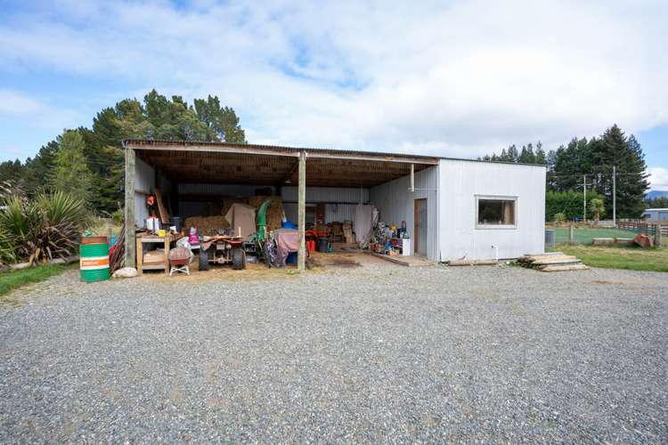 330 Sinclair Road Te Anau_17