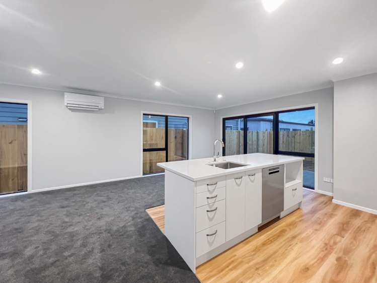 10 Rotoiti Place 10587_2