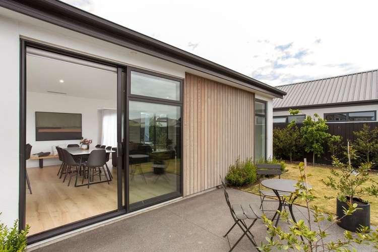 52 Manakura Street Russley_15