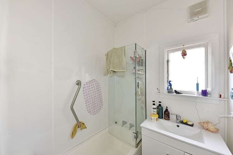 25 Hargood Street Woolston_14