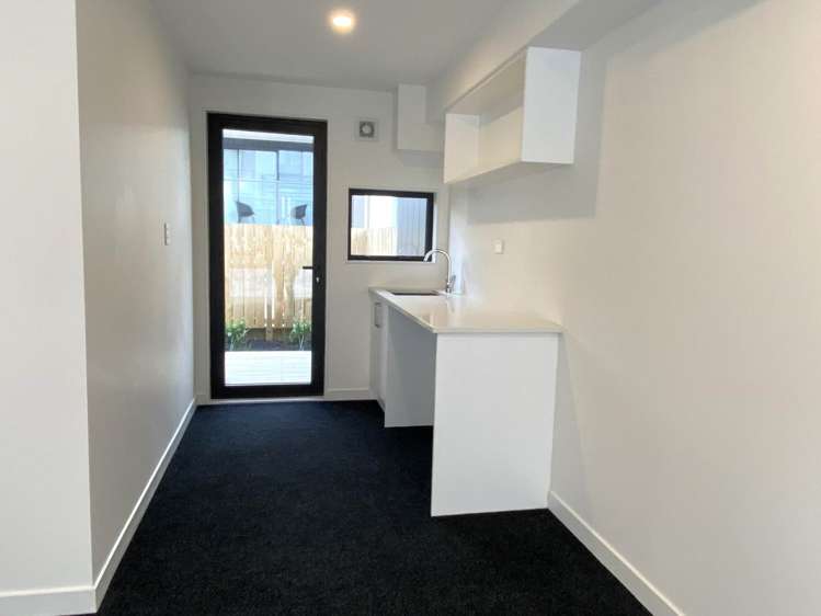 6/12 Onewa Road Northcote_2