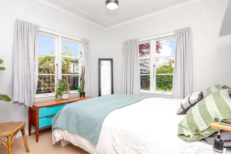 38 Queen Street Dannevirke_13