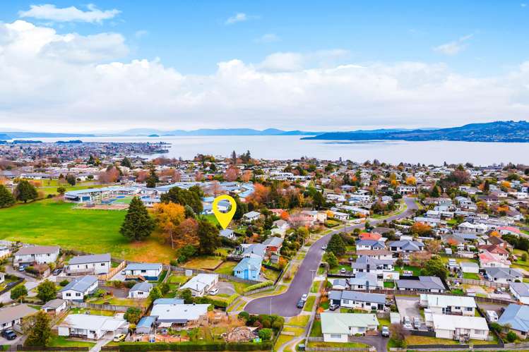 27 Tawa Street Hilltop_17