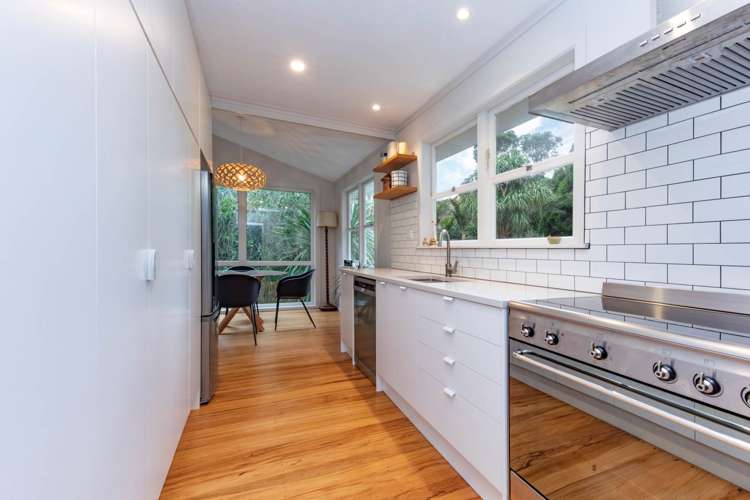 63 Rimutaka Place Titirangi_9