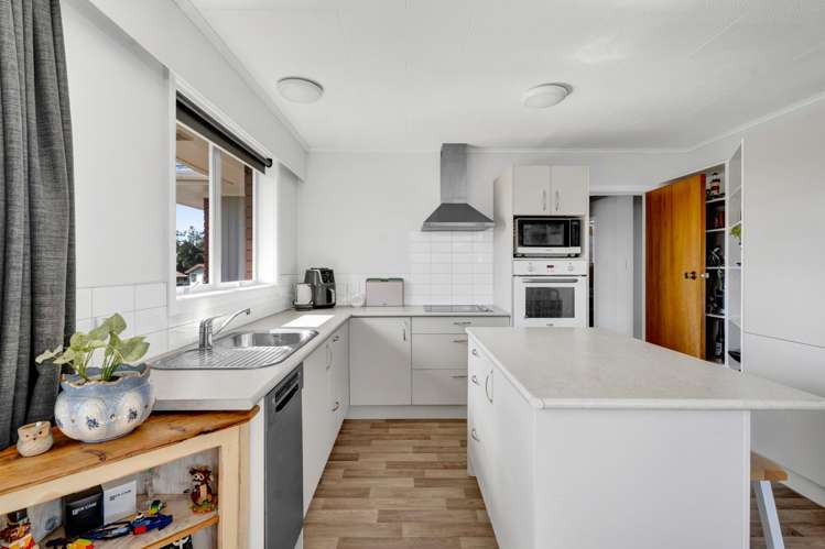 21 Montjoy Street Stratford_6