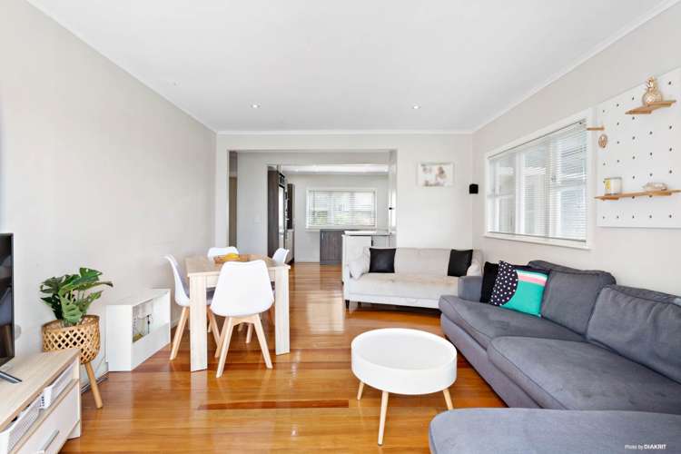 8 Nigel Road Browns Bay_4