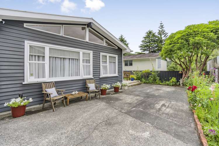 8 Willis Grove Wainuiomata_20