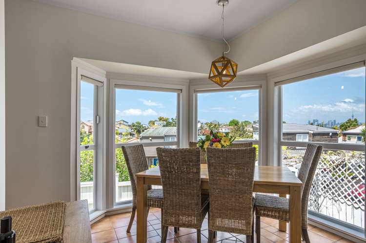 2/160 Onewa Road Northcote_9