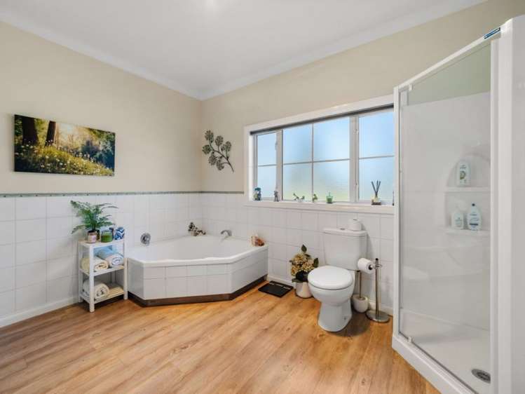 1 Farm Road Allenton_26