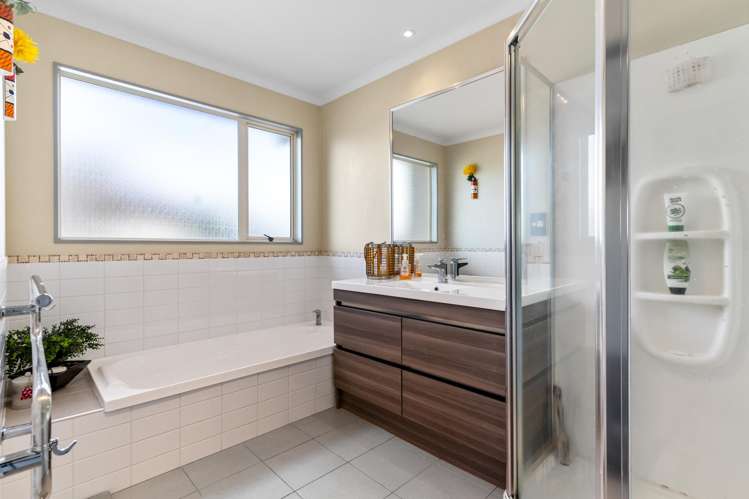 83 Wayne Francis Drive Flat Bush_12