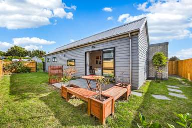 87 Whenuapai Drive_1