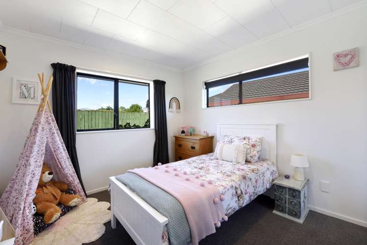 24 Starveall Street Brightwater_12