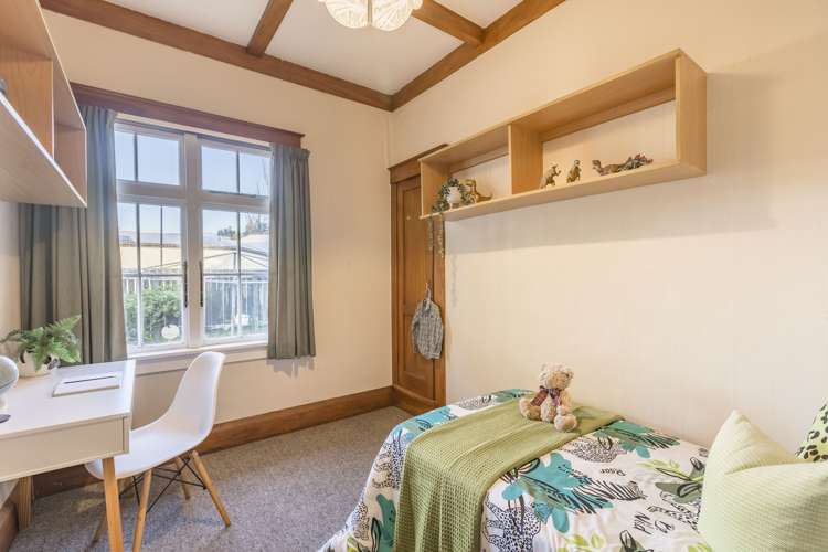 43 Hautana Street Woburn_17