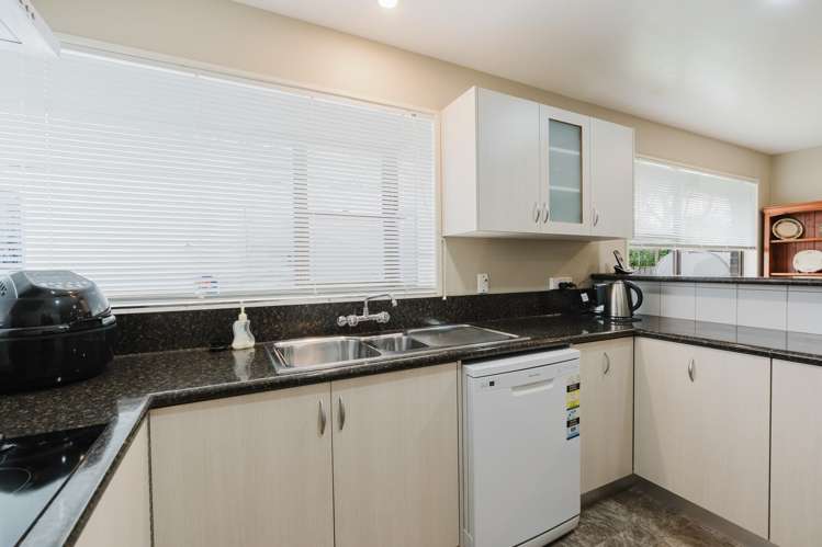 32 Ranui Street Dinsdale_7