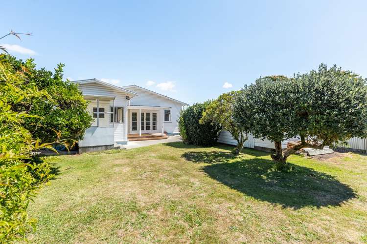 402 Massey Street Akina_14