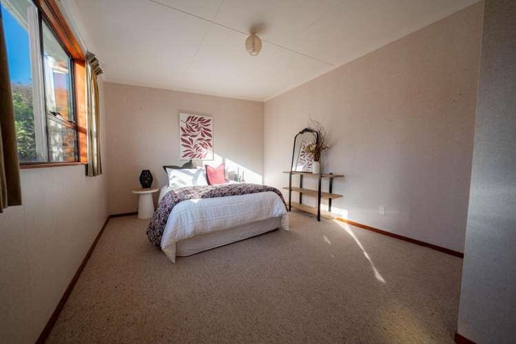 42 & 44 Bungalow Hill Road Colac Bay_12