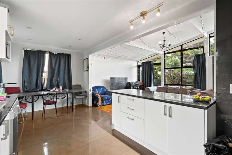 5 Leeson Place Mangere_5