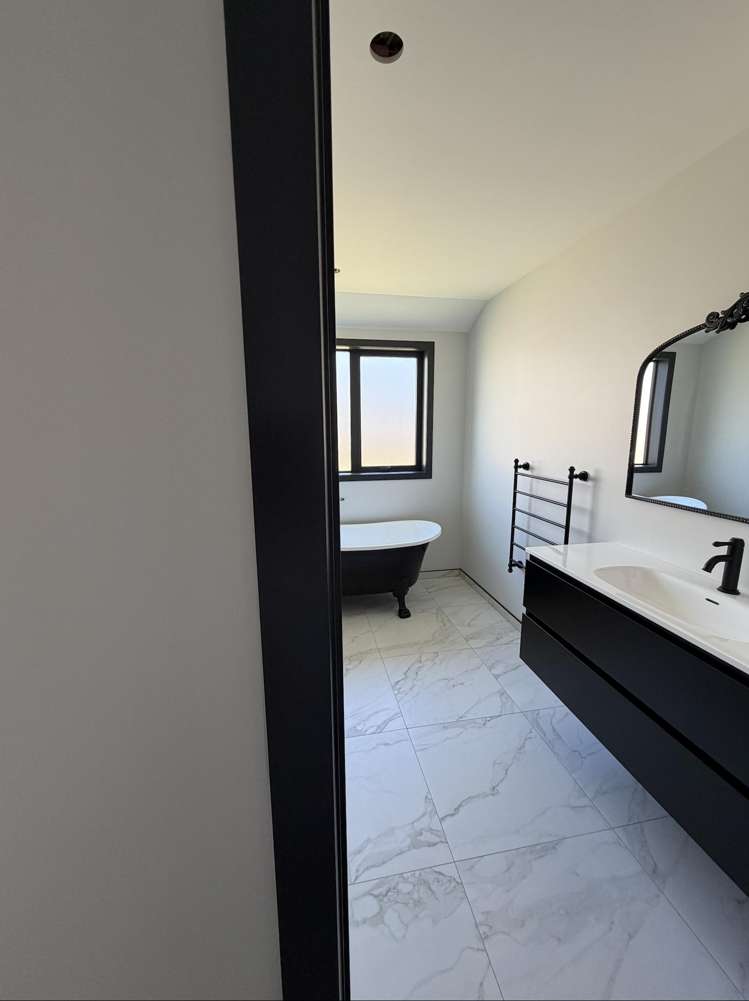 6 Molly Place_0