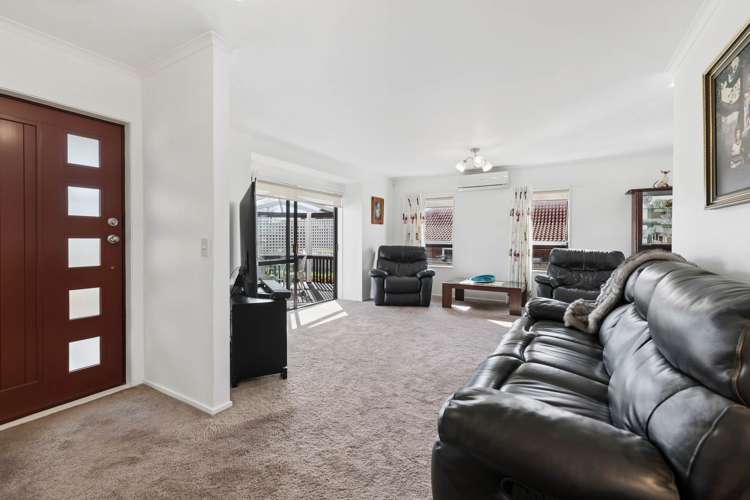 28 Booralee Avenue Botany Downs_13