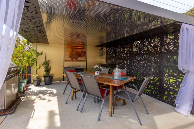 314 Waikawa Road Waikawa_17