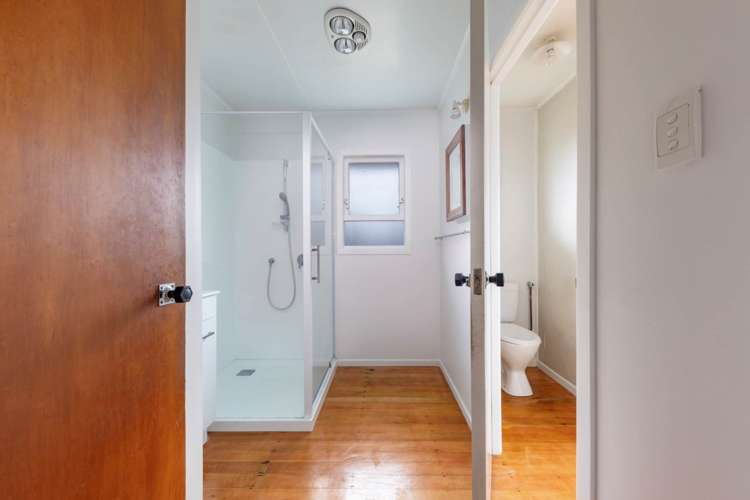 16 Kaikoura Street Henderson_10