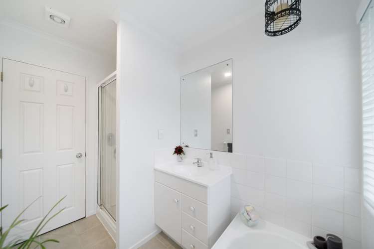 3 Mull Place Wattle Downs_18