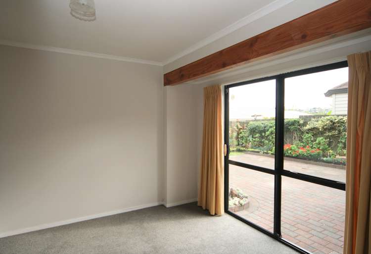 2a Doment Crescent Orewa_7