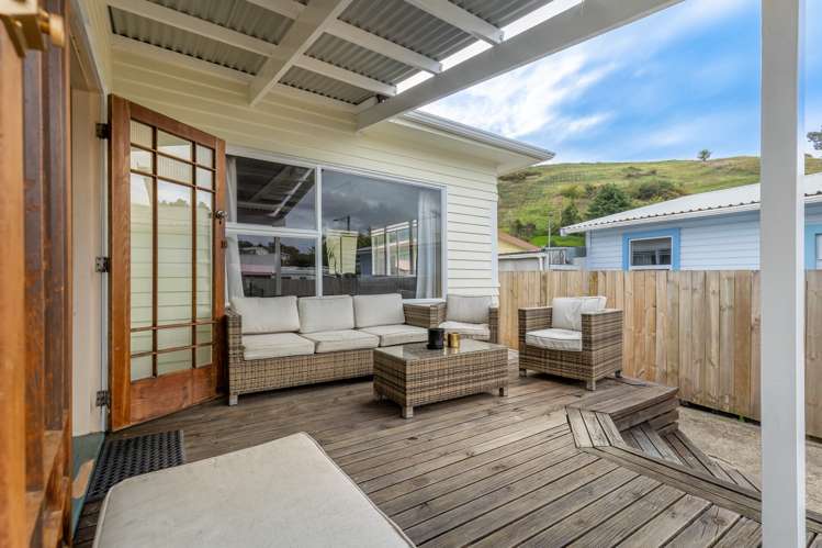 14 Murphy Street Toi Toi_16