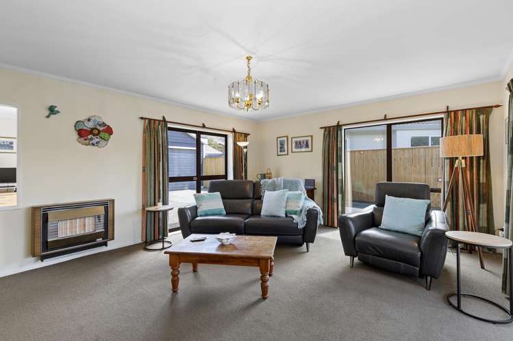 19 Memphis Grove Totara Park_12
