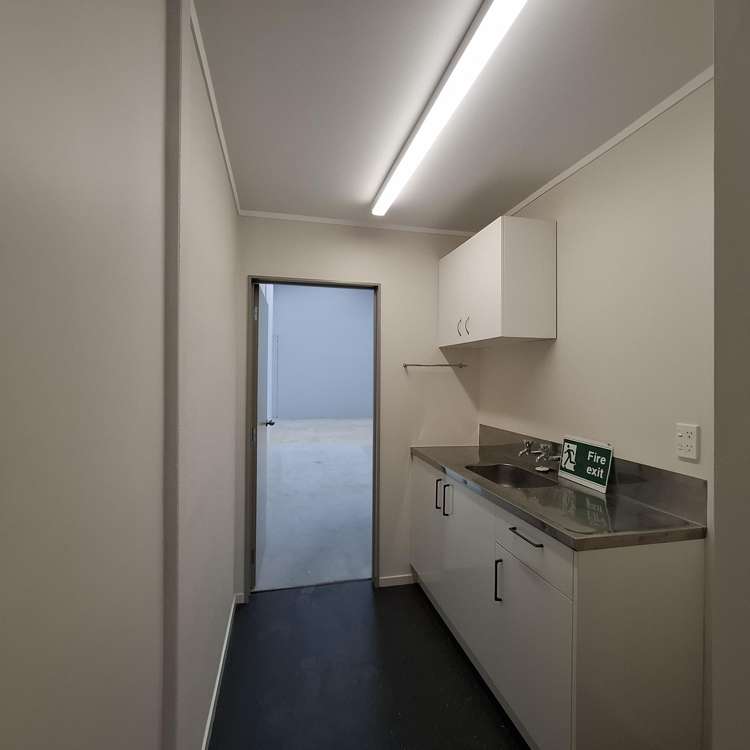 4/15 Paramount Drive Henderson_7